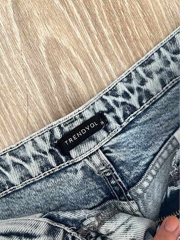 Trendyol & Milla TRENDYOLMİLLA ŞORT JEAN