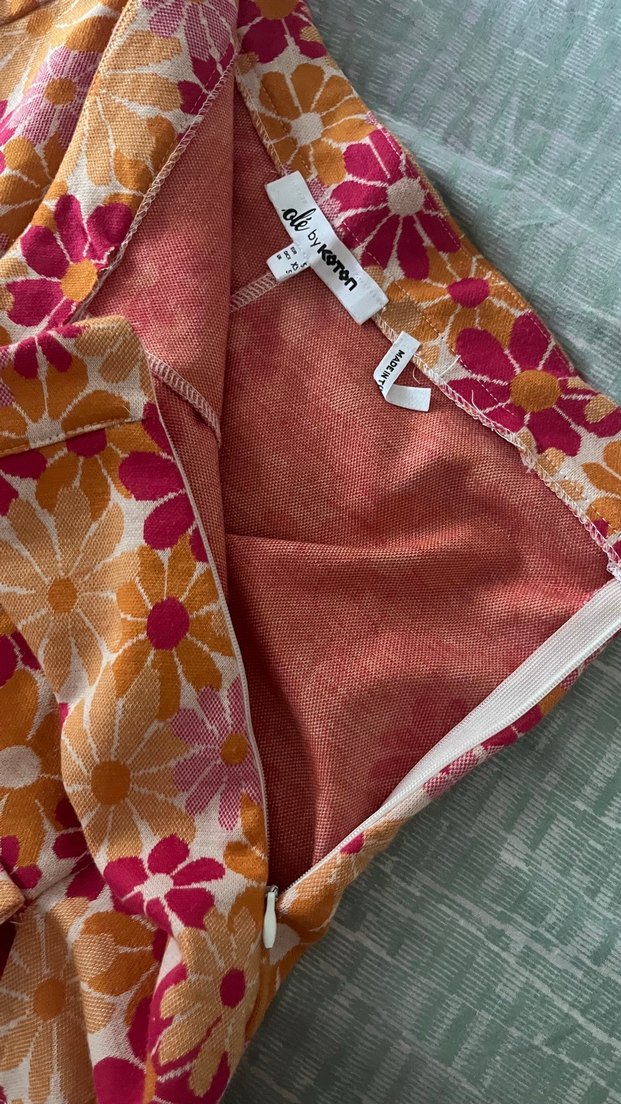 Çiçek Desenli Şortlu Etek - Görsel 4