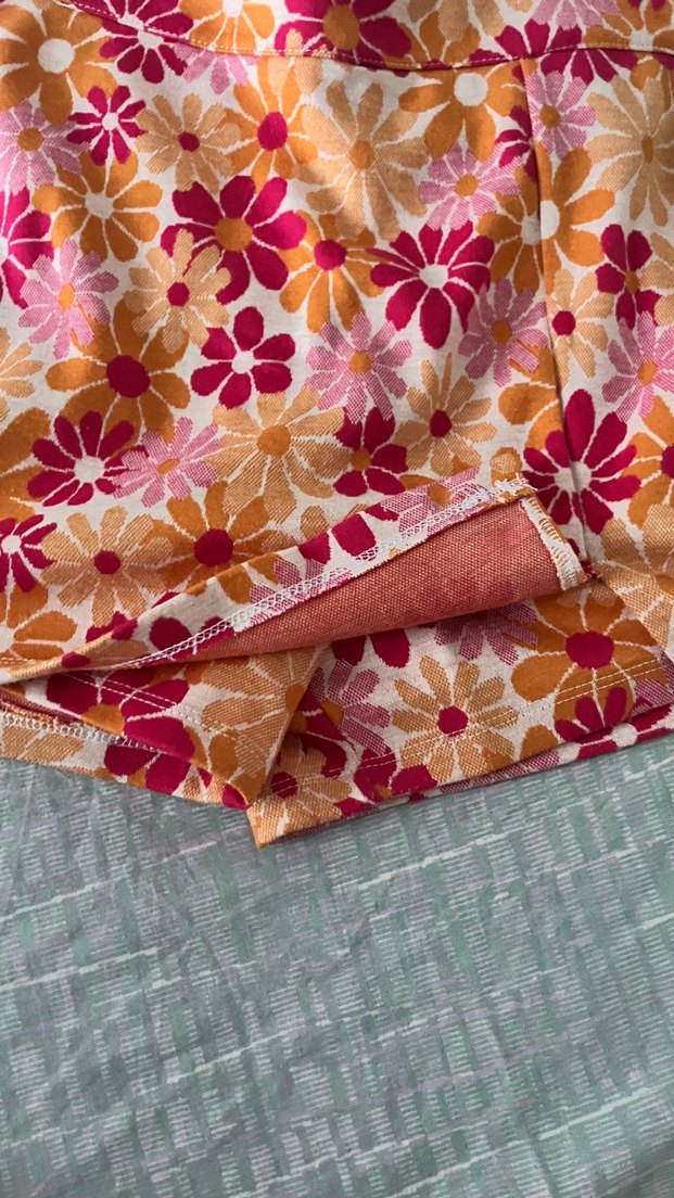 Çiçek Desenli Şortlu Etek - Görsel 3