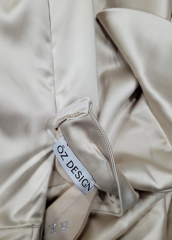 Bej Uzun Saten tesettur abiye Elbise Yüksek Yaka - Görsel 6