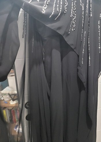 Nakışlı Uzun Siyah Drapeli tesettür abiye elbise - Görsel 2