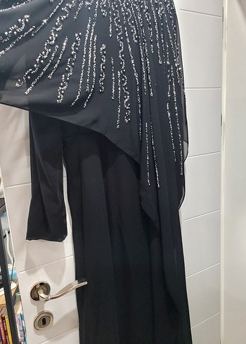 Nakışlı Uzun Siyah Drapeli tesettür abiye elbise - Görsel 3