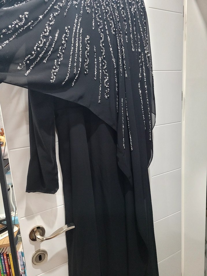 Nakışlı Uzun Siyah Drapeli tesettür abiye elbise - Görsel 3