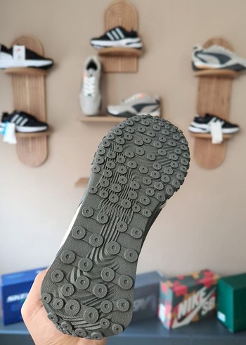 40 Beden Puma Gri Bağcıklı Erkek Spor Ayakkabı