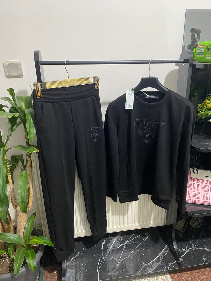 Guess Siyah Baskılı Kadın eşofman takımı - Görsel 3