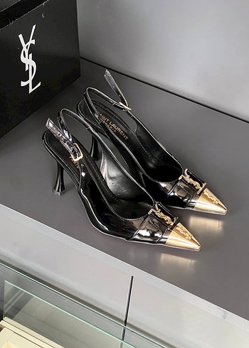 Yves Saint Laurent 36