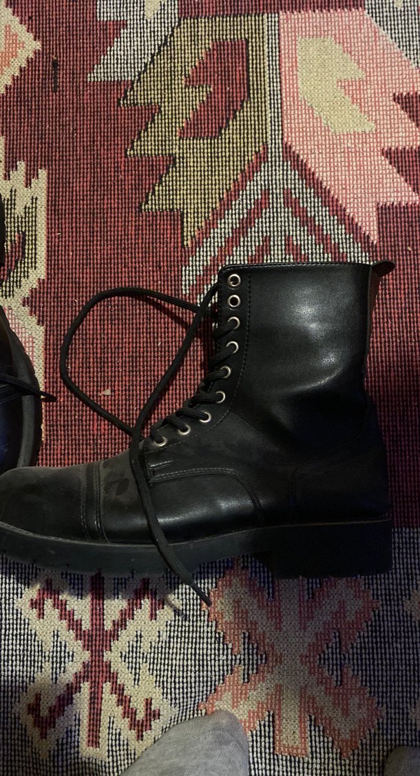 Siyah Erkek Grunge Punk Bot - Görsel 2