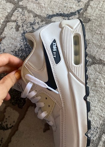 Beyaz Bağcıklı Wedge Topuklu Kadın Spor Ayakkabı
