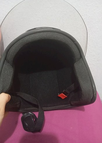 Siyah Minimalist Motosiklet Kaskı - Görsel 4