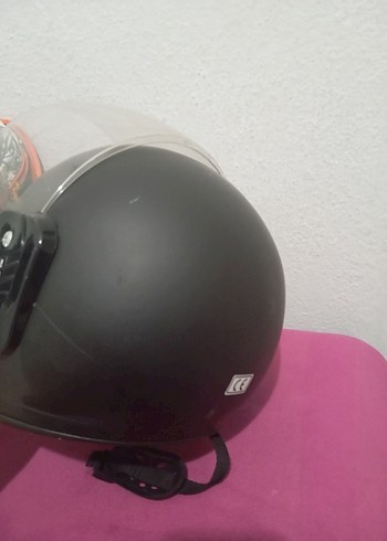 Siyah Minimalist Motosiklet Kaskı - Görsel 5