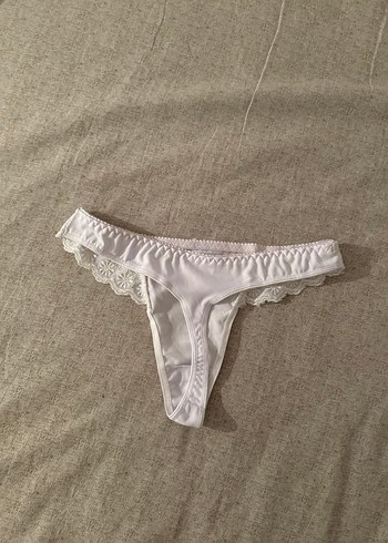 Beyaz tanga