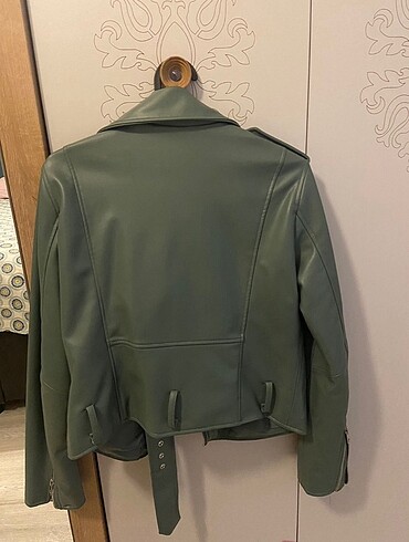 xs Beden yeşil Renk Zara deri ceket