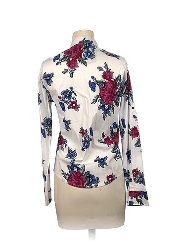 xl Beden PreLoved Gömlek %70 İndirimli.
