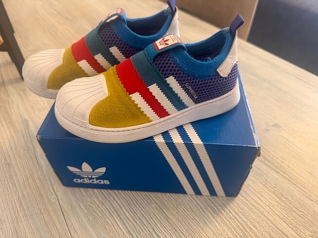 Adidas Spor Ayakkabı 27 numara