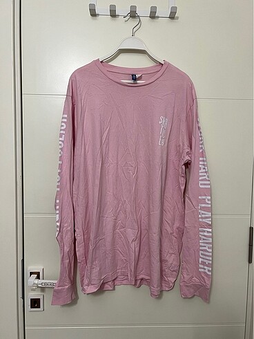 H&M Sweatshirt/ Tshirt