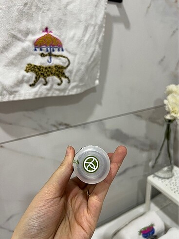 Beden Renk Yves Rocher Maske