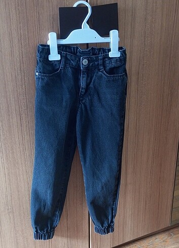 6-7 yaş kot pantolon