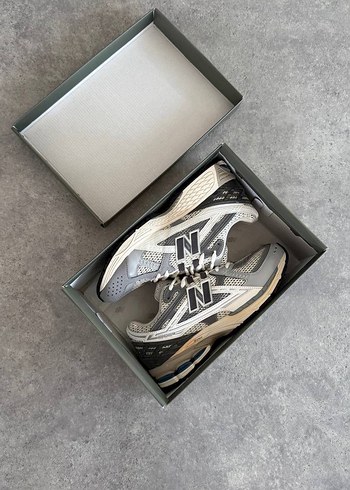 New Balance 1906R Black Gold 40-45 Arası Numaralar