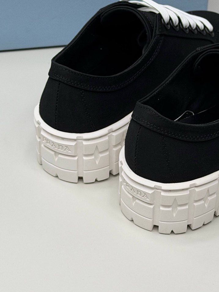 Prada Siyah Beyaz Erkek Spor Ayakkabı - Görsel 4