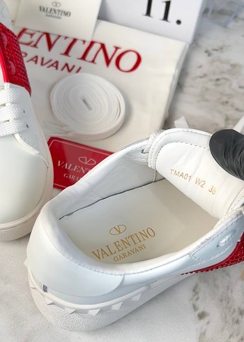 Valentino Garavani Beyaz Nakışlı Kadın Spor Ayakkabı - Görsel 6