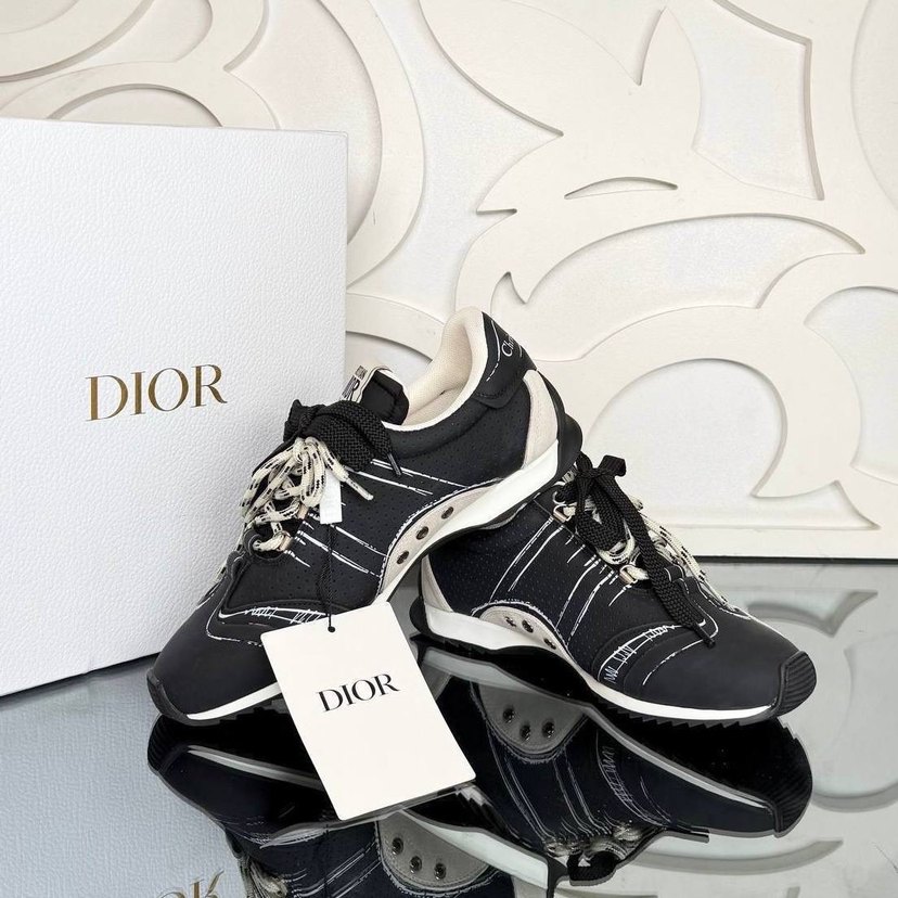 Christian Dior D- Sketch Sneaker İndirimde Kaçmaz - Görsel 3
