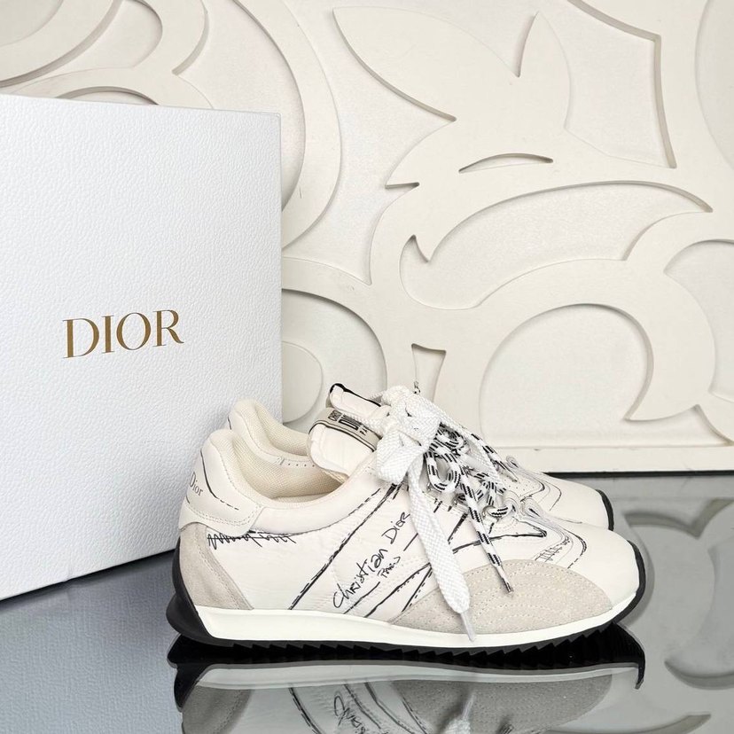 Christian Dior D- Sketch Sneaker İndirimde Kaçmaz - Görsel 3