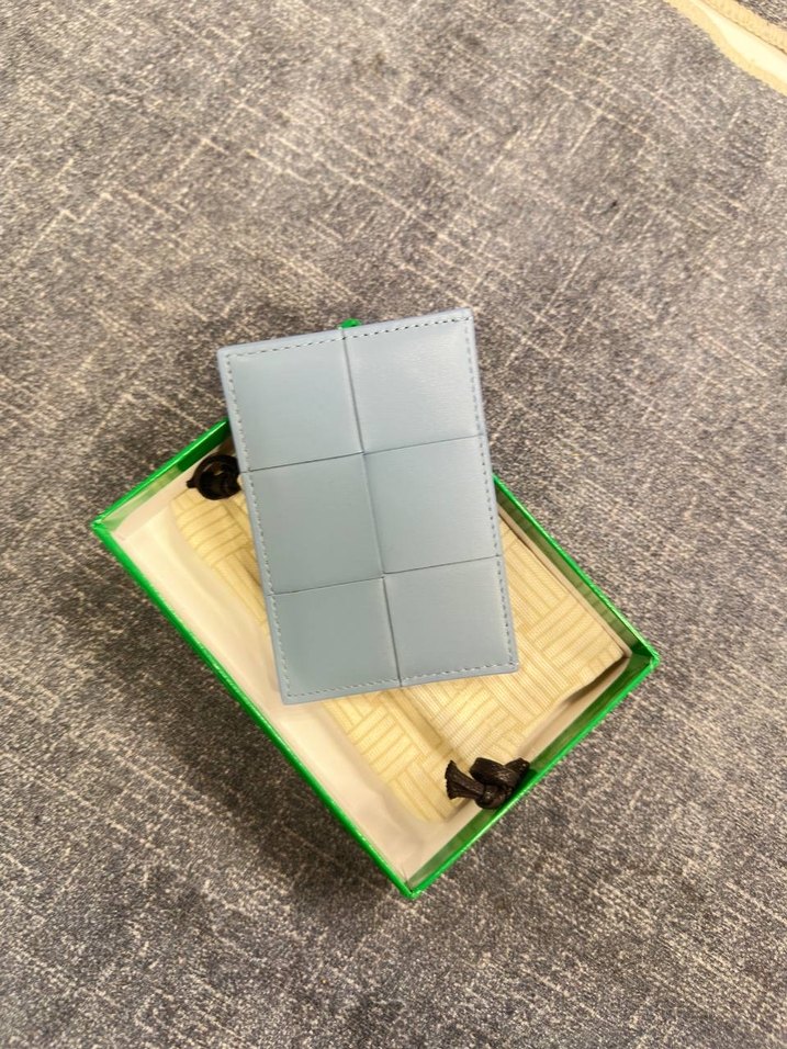 Bottega Veneta Kareli Deri Kadın Cüzdanı - Görsel 2