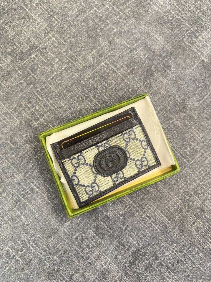 Gucci Klasik Desenli Gri Deri Kartlık - Görsel 2