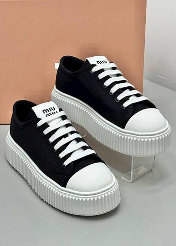 36 Beden siyah Renk Miu Miu Siyah Beyaz Platform Kadın Spor Ayakkabı 36/40