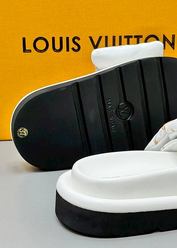 38 Beden Louis Vuitton Women Slipper 36/40