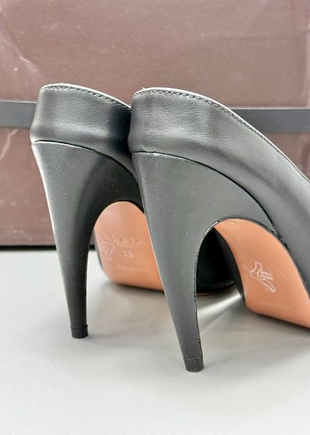 37 Beden Alaia Women High Heels 36/41