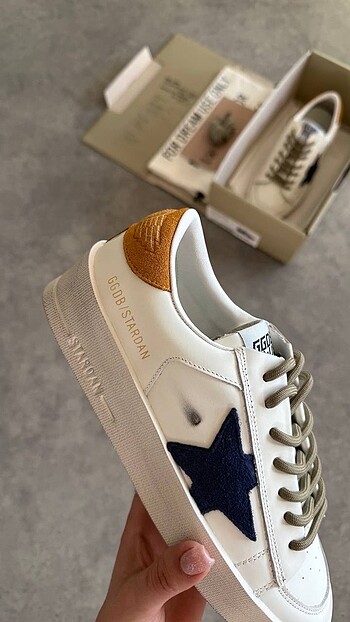 40 Beden beyaz Renk Golden Goose Women Sneakers 36/40 Kadın Ayakkabı