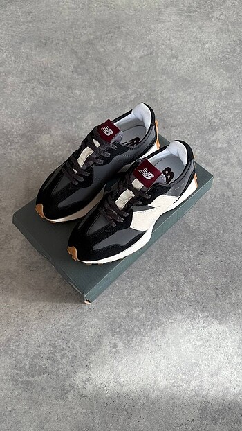 New Balance New Balance 327 Black Moonbeam 36-40 Men Sneakers Erkek Ayakkabı
