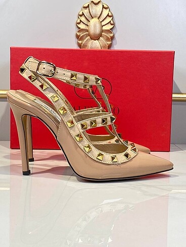 39 Beden ten rengi Renk Valentino Rockstud Pumps 36/40 Kadın Topuklu Ayakkabı