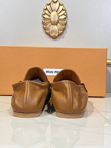 39 Beden kahverengi Renk Miu Miu Loafer Women Classic Loafers 36/39 Kadın Ayakkabı