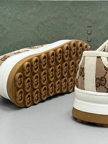 39 Beden Gucci Women Sneakers 36/40