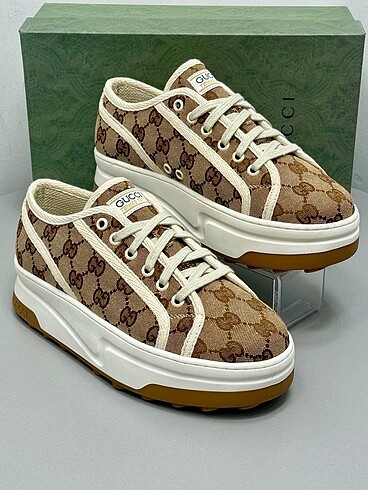 Gucci Women Sneakers 36/40