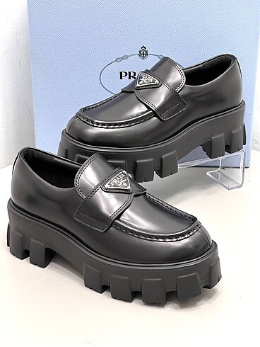 Prada Prada Unisex Classic Loafers 36/45