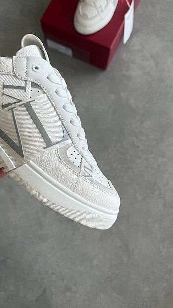 43 Beden Valentino Garavani Sneaker 40 - 45 Arası