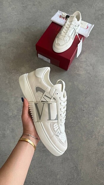 Valentino Garavani Sneaker 40 - 45 Arası