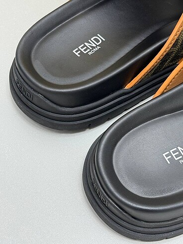 42 Beden çeşitli Renk Fendi Slipper Terlik 40/45