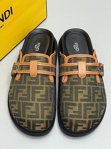 Fendi Fendi Slipper Terlik 40/45