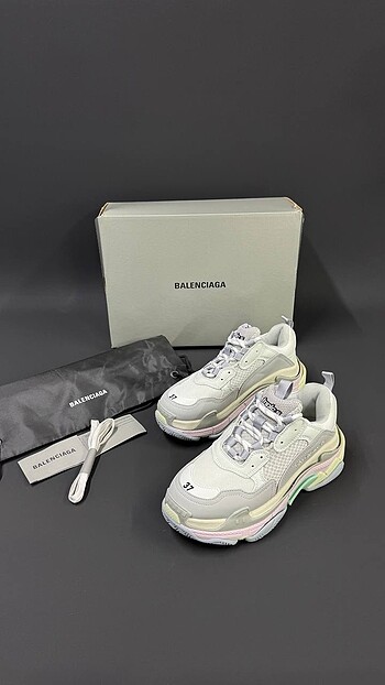 New Balenciaga Triple S Sneaker 36 / 40 Arası