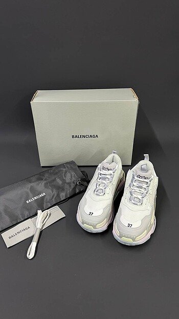 38 Beden New Balenciaga Triple S Sneaker 36 / 40 Arası