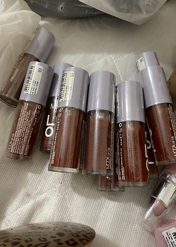 Bej Renkli Dudak Kalemi - Görsel 5