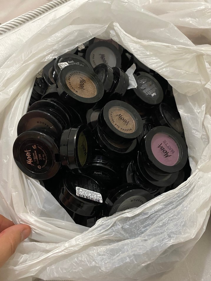 Bej Renkli Dudak Kalemi - Görsel 4