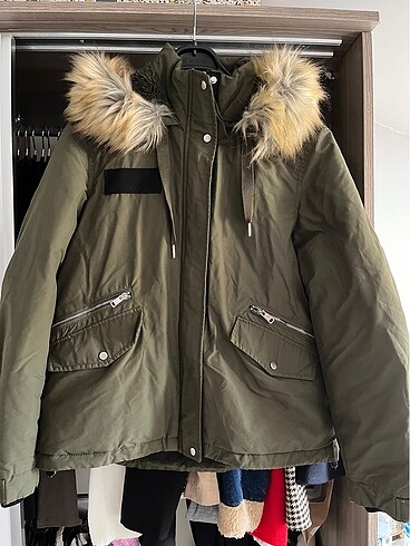 bershka yesil mont