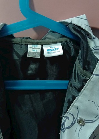 Desenli Gri Beyaz Erkek Çocuk Yağmurluk - Görsel 2