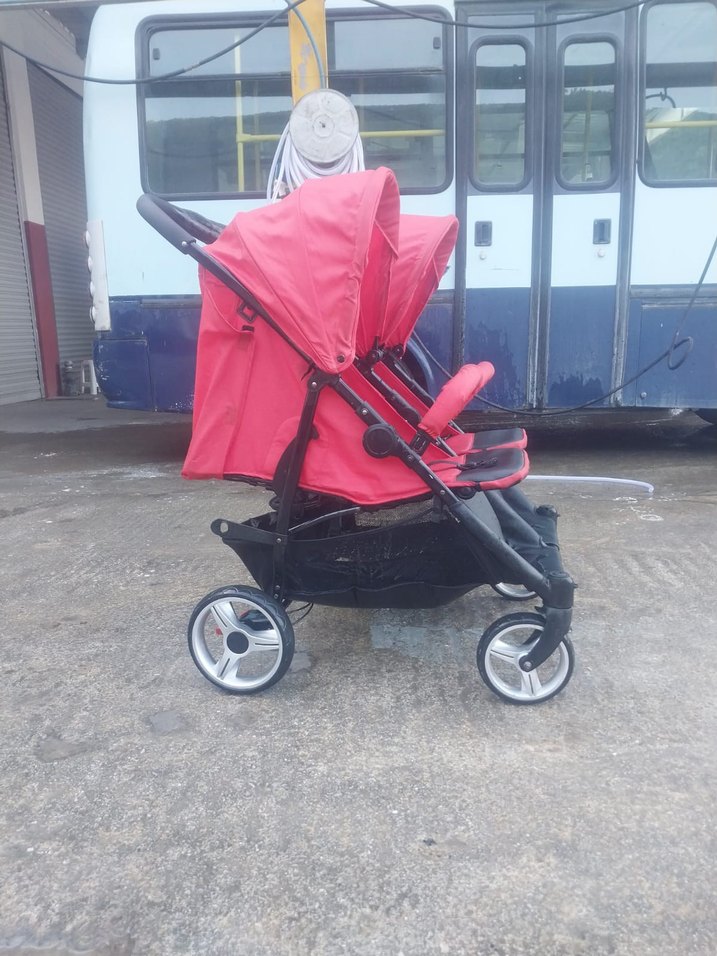 Kırmızı Çiftli Bebek Arabası - Görsel 3