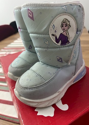 Kız Çocuk Beyaz Baskılı Sokak Stili Bot - Görsel 3